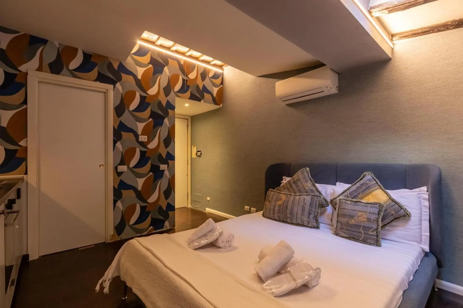 Mb Suites Corso Rome